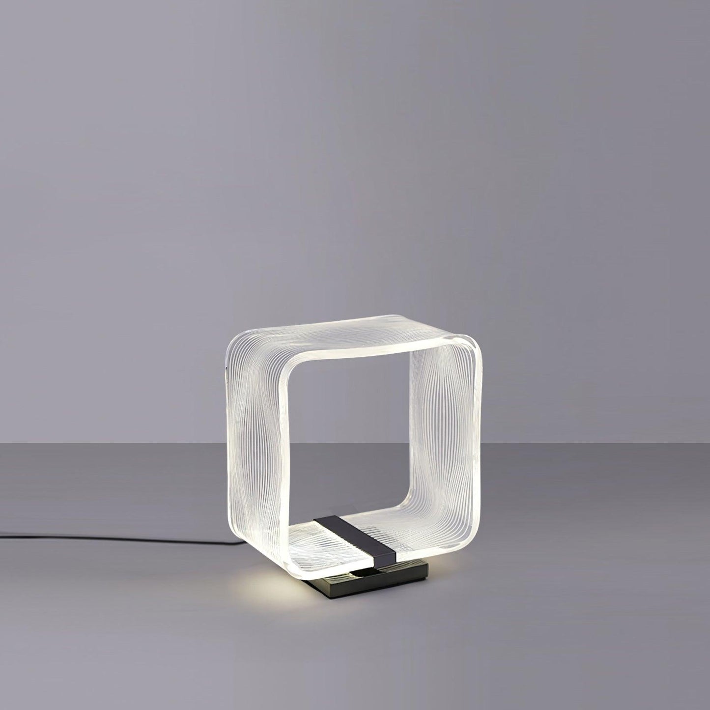 Wire Cube Tischlampe