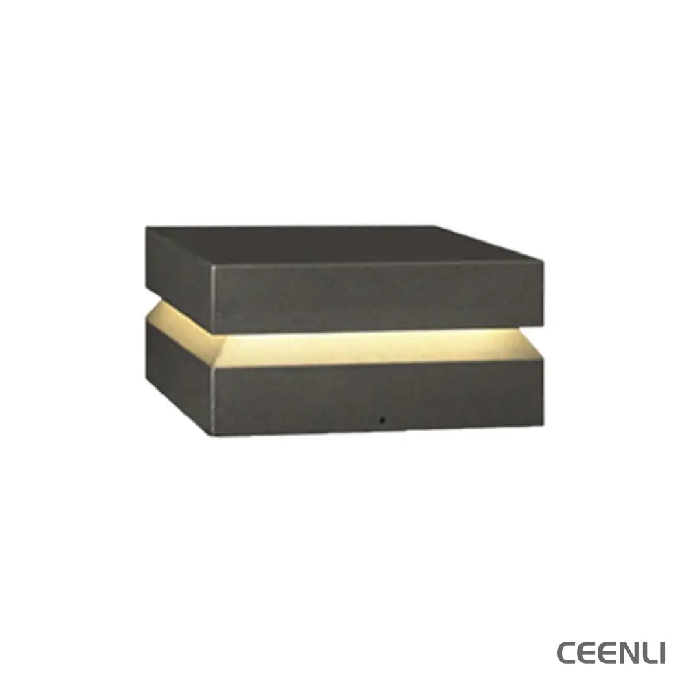 Solaris Square Post Light L 11.8″ x W 11.8″ x H 5.9″ / L 30cm x W 30cm x H 15cm / Model A: Wired Version / Warm Light