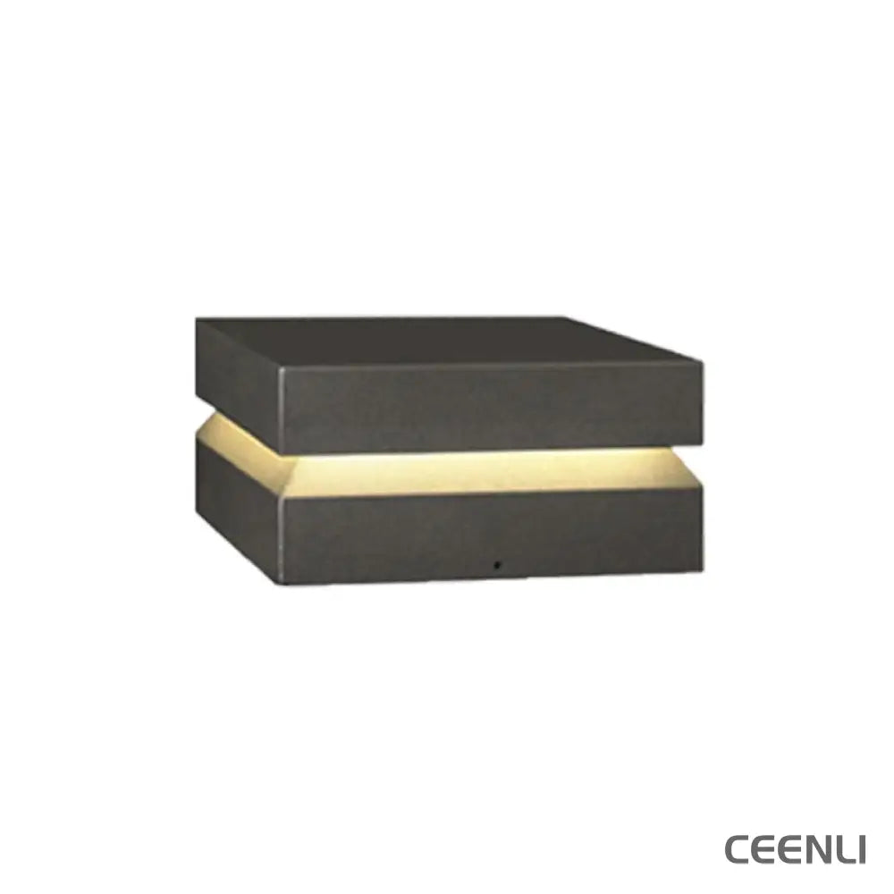 Solaris Square Post Light L 15.7″ x W 15.7″ x H 5.9″ / L 40cm x W 40cm x H 15cm / Model A: Wired Version / Warm Light