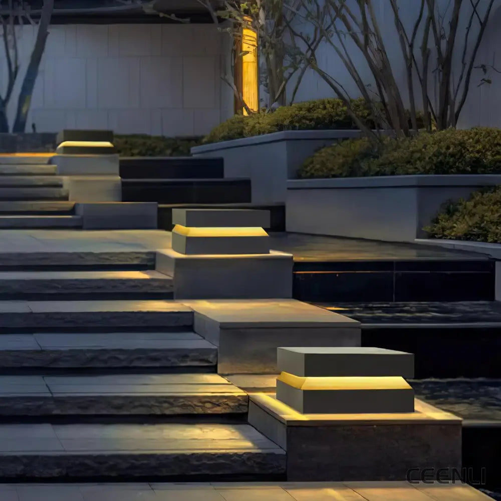 Solaris Square Post Light Table lamp